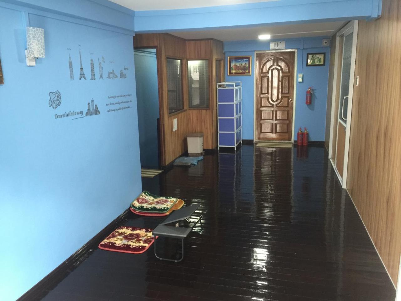 Htinn Yue Tann Hostel Yangon Exterior foto